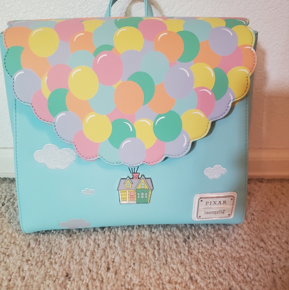 Loungefly Up flap house backpack